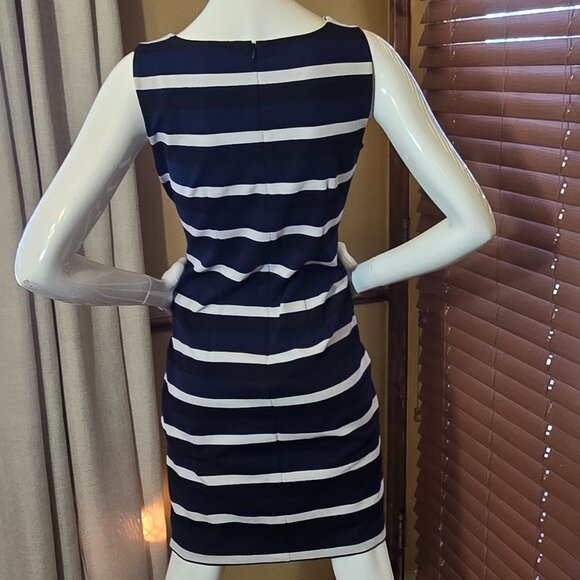 WHITE HOUSE BLACK MARKET Navy Black & White Striped Sleeveless Sheath Dress sz 6 - Picture 7 of 8